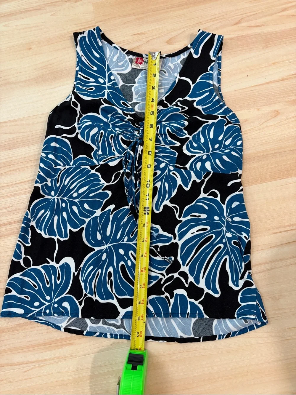 Hilo Hattie Blue and Black Tropical Top